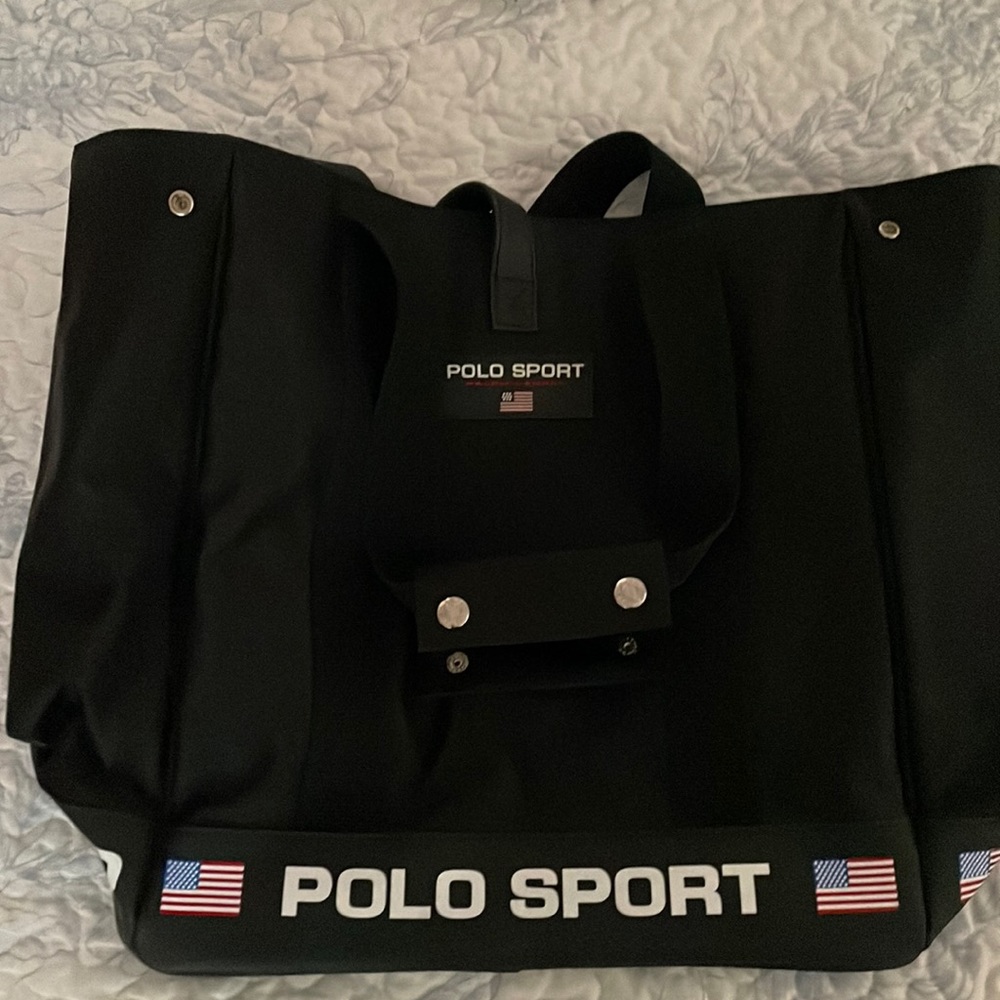 Black tote!